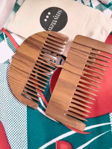 symtten 1) Neem Wooden Twin Comb: This  Wood