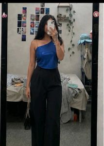 Sparkling chain strap top