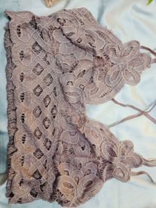 🇳🇿💫🎀 Beautiful Peach Lace Bralette