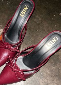 Burgundy Bow Heeled Mules🎀