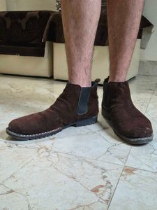 Velvet Brown Chelsea Boots 🔥