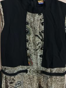 Elegant Ethnic Gown with Floral Print