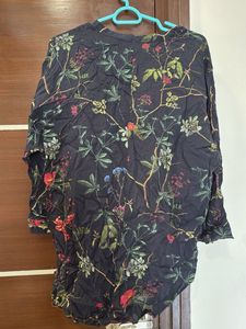 Dark Floral Print V-Neck Tunic Top