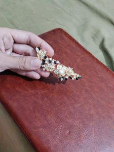 Saree pin