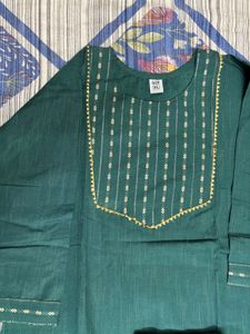 Elegant Emerald Green Kurta Set
