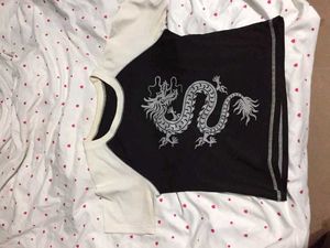 Dragon Graphic Cropped Top