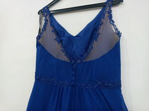 Elegant Blue V-Neck Maxi Dress