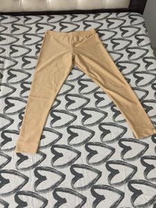 Comfortable Beige Leggings