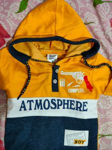 Brand: HARI POTER Boys tshirt with hoodies and shorts. Size: 0