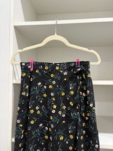 H&amp;M Floral Skirt