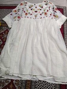 Embroidered kurta