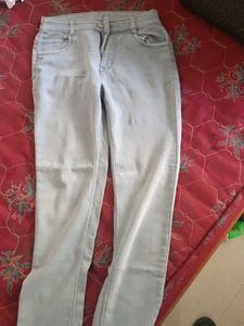 Light Wash Skinny Jeans
