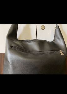 Baggit Black Faux Leather Shoulder Bag