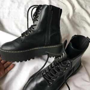 H&amp;M unisex chunky boots