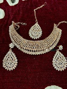 Stunning Rhinestone Choker Necklace Set