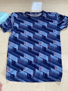 Bundle of 6 men’s  t-shirts