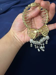 Elegant Pearl Bow Hair Clip