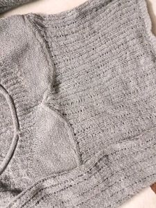 H&amp;M 🔥 Must-Have Gray Knit Top
