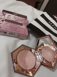 Fenty Beauty Diamond Bomb Highlighter