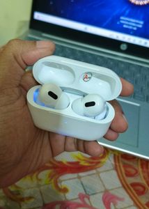 Wireless Earbuds with Charging Case