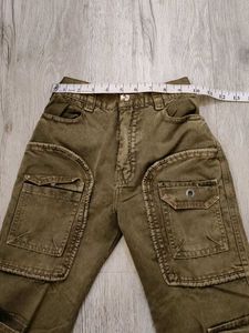 Ma2947 Sabrin cargo jeans waist 22-24 inches