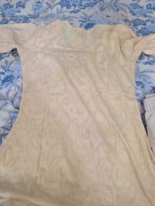 Elegant Yellow Embroidered Kurta