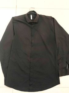 Classic Black Men's Shirt