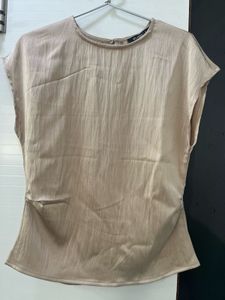 Chic Beige Textured Top