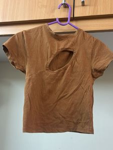Nuon cut out crop top - S