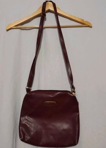 Bagsy Malone Crossbody Bag - Maroon