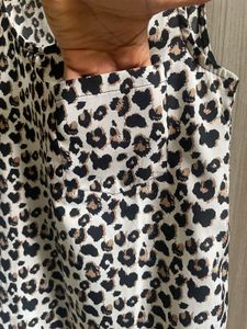 Leopard Print Sleeveless Tank Top