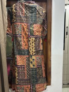 Tunic/Dress with printed cape