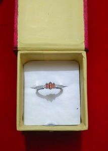 Elegant Gemstone Ring pure silver