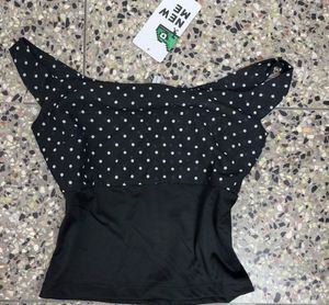Y2k off shoulder polka dot top