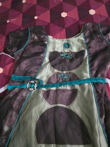 Elegant Kurta with Embellishments