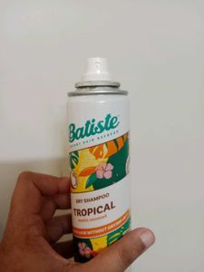 Batiste Tropical Scent Dry Shampoo