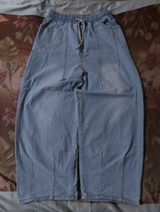 barrel fit jeans / baggy