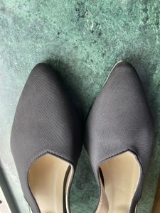 Elegant Black Slingback Heels