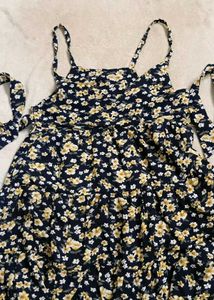 New with tag stylish dress 👗 😎