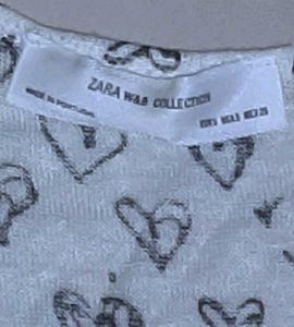🤍 Cute Heart Print V-Neck White T-Shirt - Women
