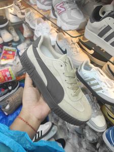 Puma Casual Sneakers🎀