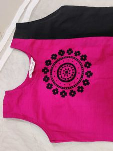 Stylish Pink &amp; Black Kurta