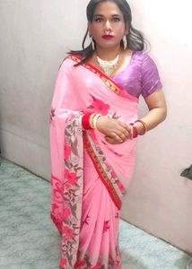 Elegant Pink Floral Saree with katori cut blause