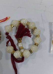 Embellished women Rakhi &amp; Bracelet Set of 5