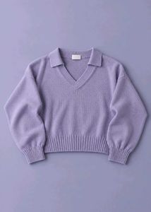 LAVENDER V-NECK COLLARED KNIT SWEATER