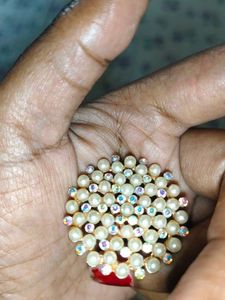 Elegant Pearl and Crystal Statement Ring