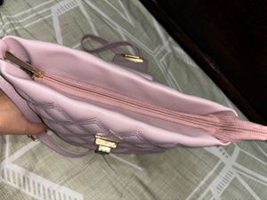 Stylish Pink Quilted Crossbody Bag