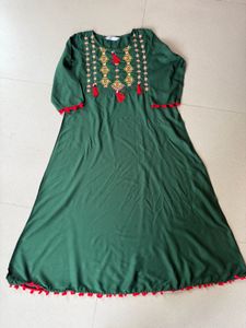 Green Embroidered Kurta with Tassels