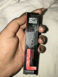 KISS PROOF Soft Lipstick - Coral