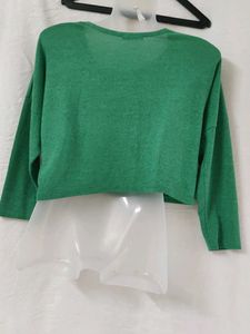 Stylish Green Cropped Long Sleeve Top